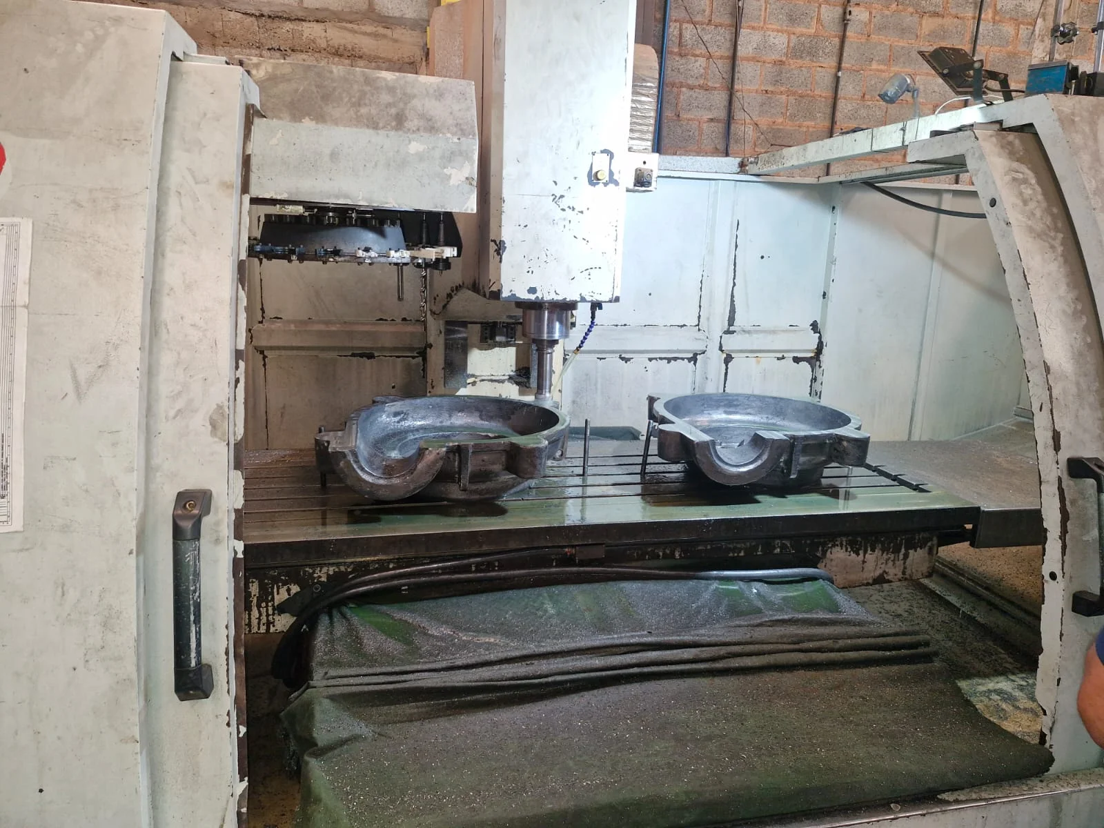 Ferramentas-modernas-1-CNC-para-precisao-e-qualidade-dos-nossos-servicos (1)